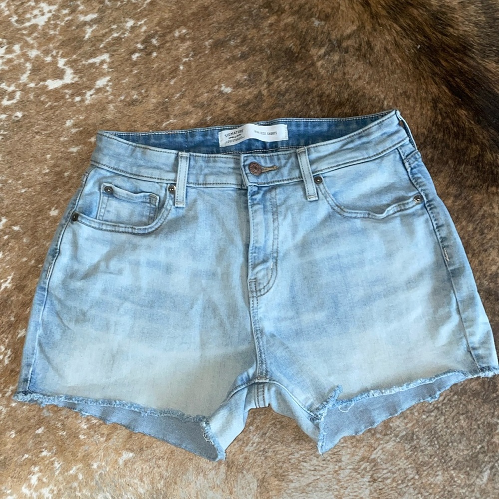 Levi shorts- high rise